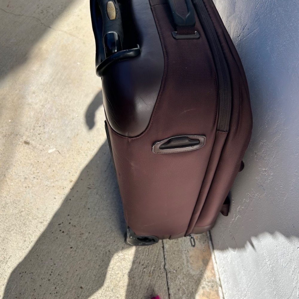 Tumi Tech backpack style small suitcase - Picture 4 of 10